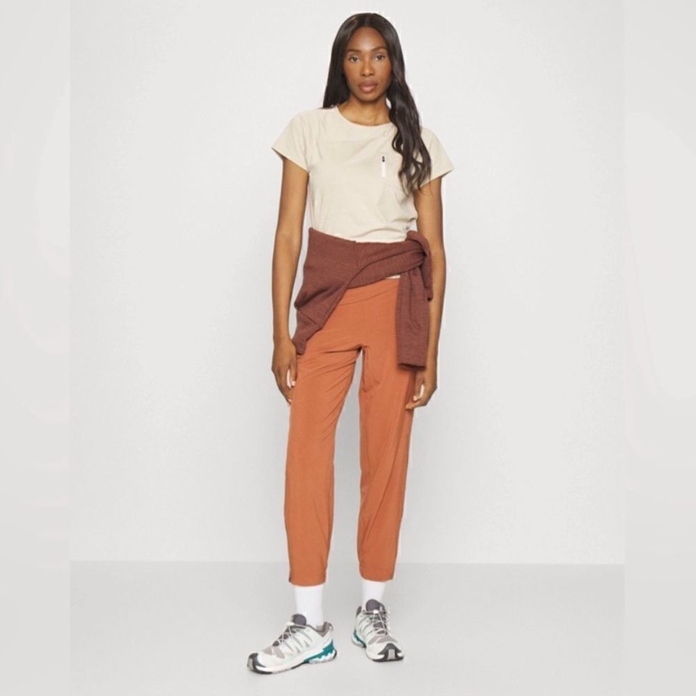 Athlete Brooklyn Height Joggers burnt orange Like New Size 8